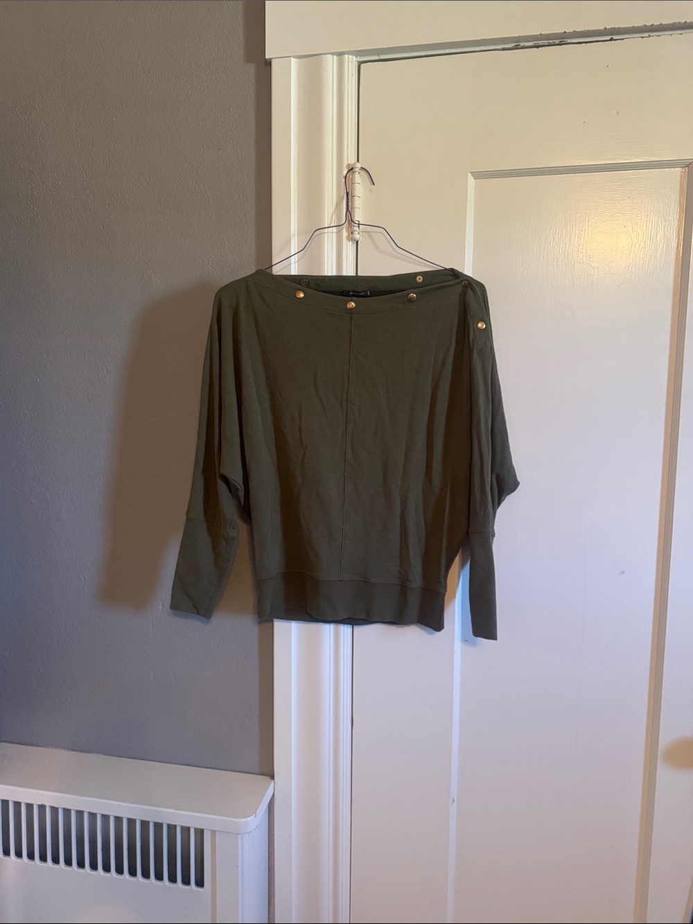 Stella and Dot Olive Green Women's Boatneck Top with Gold snaps